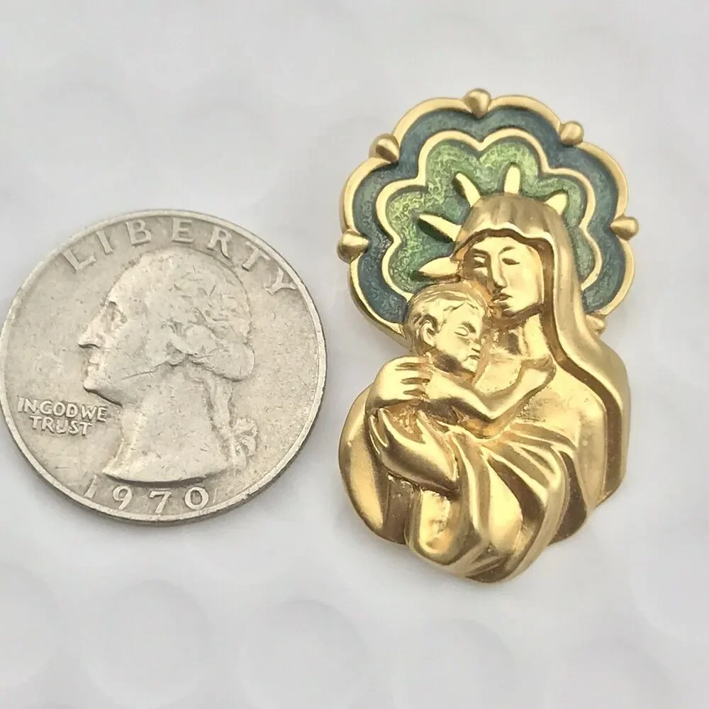 AVON Pin Brooch Madonna Child Gold Green Enamel Vintage Religious Devotional